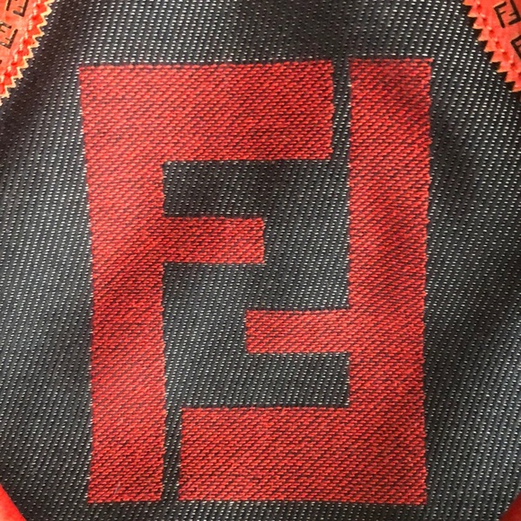 Authentic Fendi tote - Picture 2 of 7